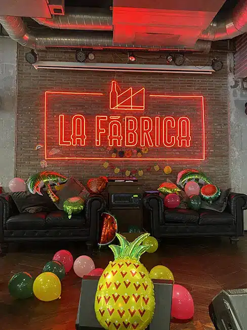 Globos y ambiente adaptado a cada evento